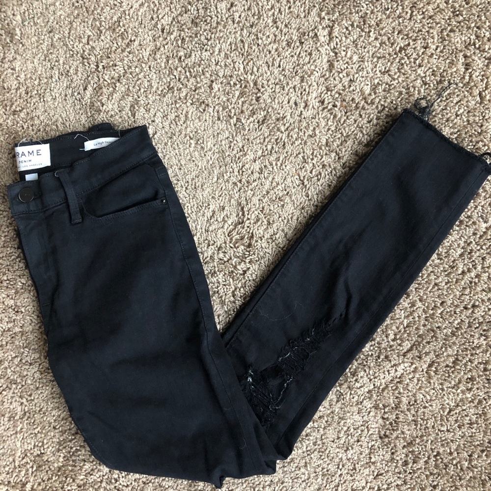 Black Frame Jeans 🖤